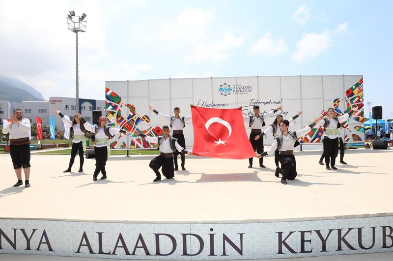 ALKÜ’YE REKOR BAŞVURU: 96 ÜLKENİN TERCİHİ ALKÜ!